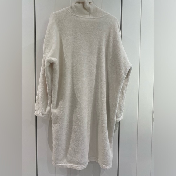 Tribal fleece pullover - Picture 5 of 6